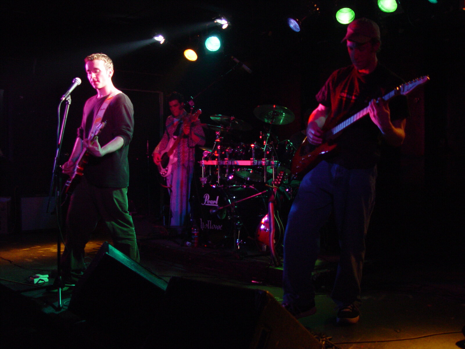 hollowe, May 26, 2002