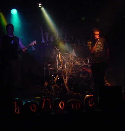 hollowe at Club Amnesia (Rock & Roll Preserve), October 31, 2002